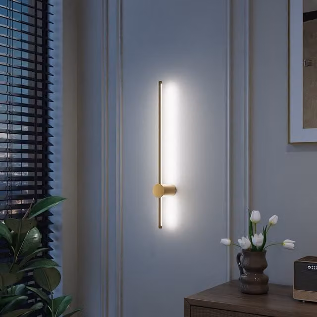 Livingandhome Gold 360 Degree Rotatable Linear LED Wall Light, Cool White, 60 cm