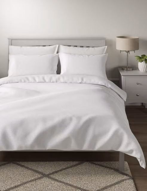 M&S White Pure Cotton Geometric Jacquard Matelasse Bedding Set, W: 180 cm, H: 200 cm