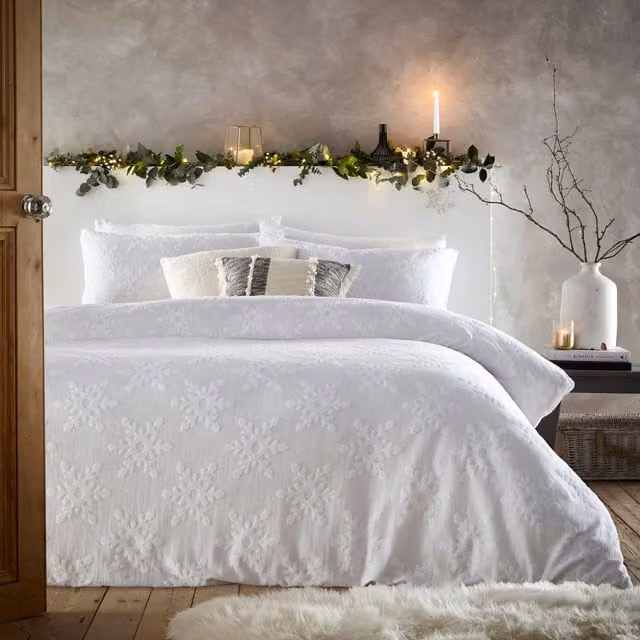 Furn Snowflake Tufted White 100% Cotton Percale Duvet Cover Set, W/D/H: 140 x 200 cm