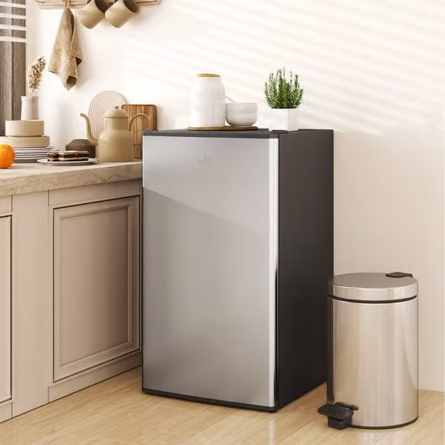 HOMCOM 91L Under Counter Fridge in Silver with Zero Degree Zone and Stainless Steel Finish