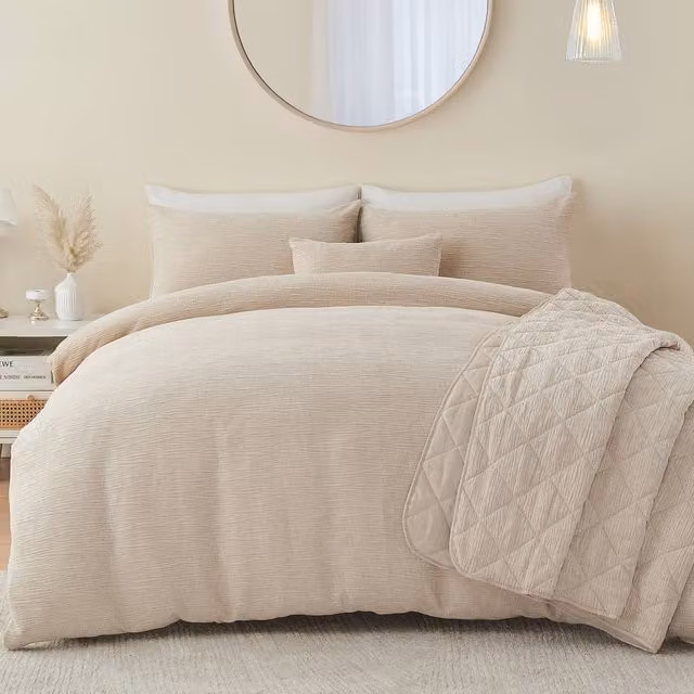 Portfolio Home Bergen Textured Quilted Throwover Bed Blanket in Natural, W/D/H: 200 x 230 cm