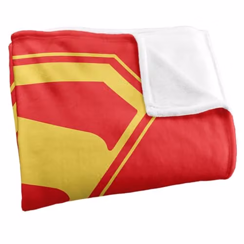 Warner Bros. Superman 2025 Gold Shield Super Soft Fleece Throw Blanket, Multicolour – 2
