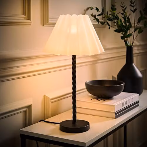 ValueLights Maura White Scallop Pleated Tapered Table Lamp with Matte Black Twist Base and Bulb – 2