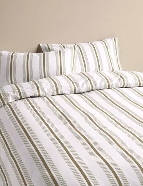M&S Fern Pure Cotton Striped Bedding Set in Green and White, 200 x 200 cm