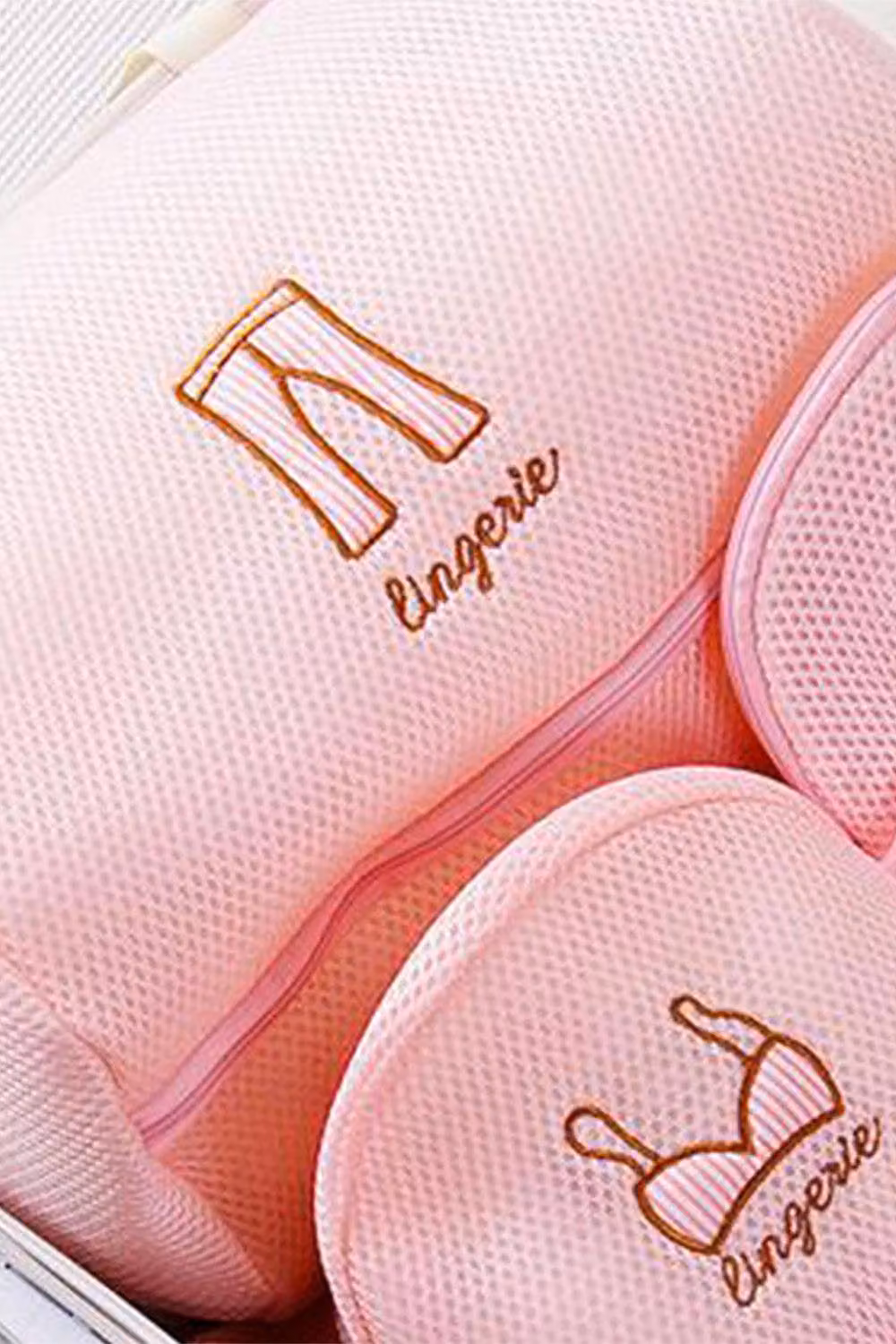 AQUARIUS Pink Zippered Mesh Laundry Bag for Trousers and Delicates – 1