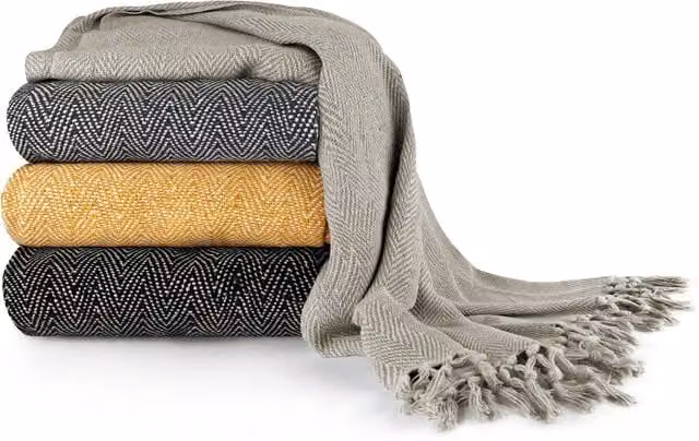 NewEdgeBlinds Woven Cotton Geometric Throw in Yellow and Orange, W: 152 cm, D: 127 cm