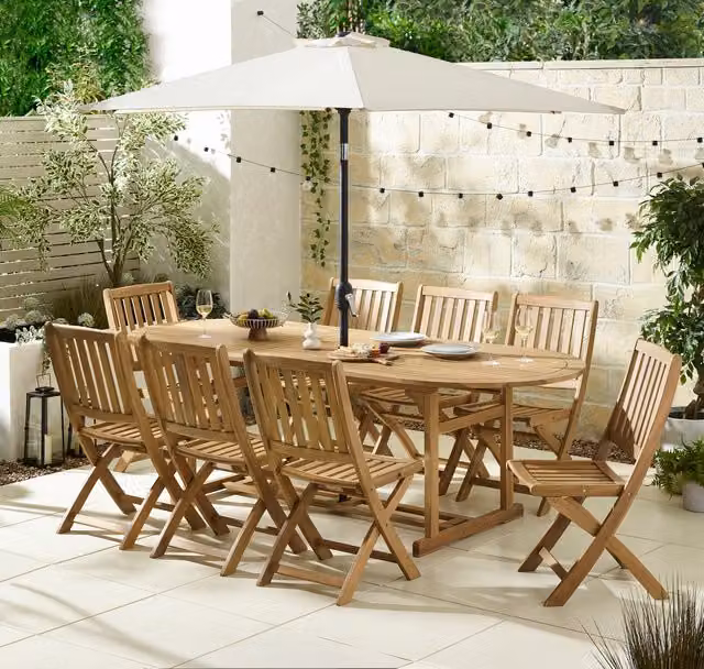 FurnitureboxUK Hamburg 8 Seat Extending Garden Dining Set in Natural Acacia Wood