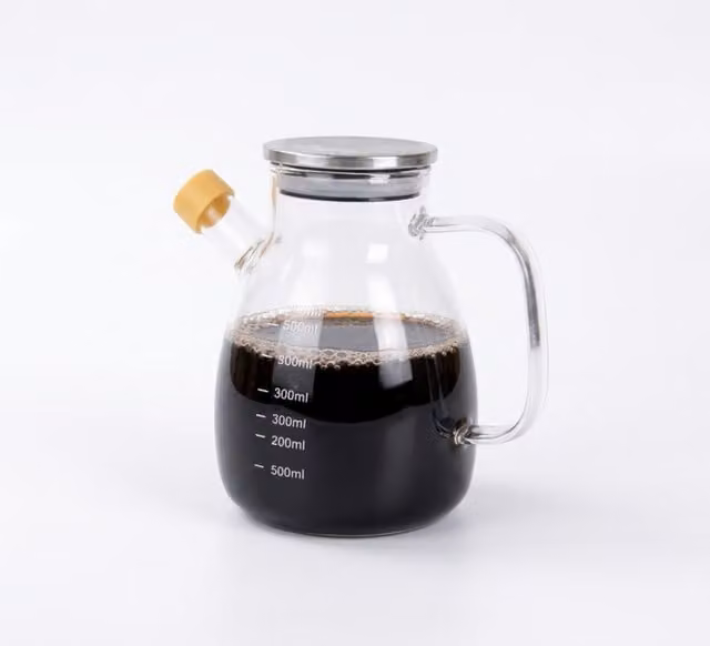 Eden & Willow Glass Olive Oil and Vinegar Dispenser with Stainless Steel Lid and Non-Drip Spout, 550ml, Transparent