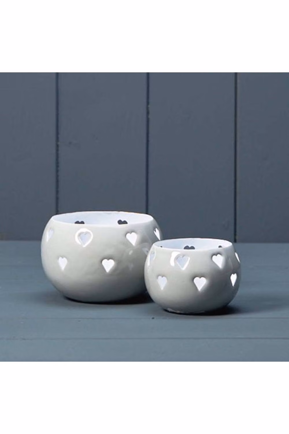KDMD Grey Ceramic Heart Design Round Rustic Votive Tealight Holder – 2