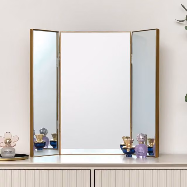 Melody Maison Art Deco Gold Dressing Table with Triple Mirror W: 70 cm, D: 60 cm – 1