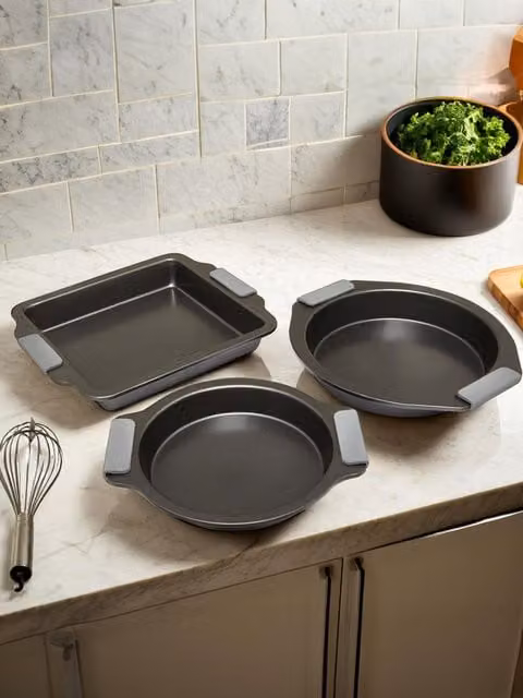 Orsina Set of 3 Non-Stick Carbon Steel Round Roasting and Baking Dishes with Handles, Grey – 1