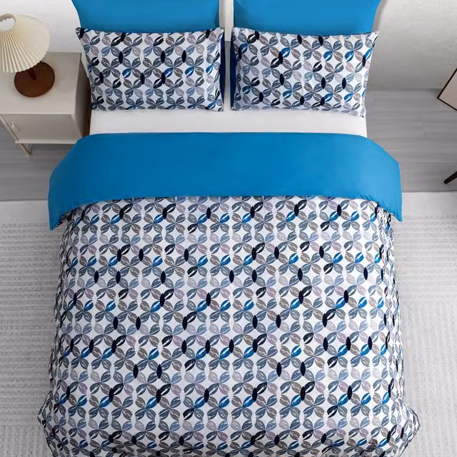 Pamposh Single Microfibre Duvet Cover Set in Blue, including 1 x Duvet Cover and 1 x Pillowcase
