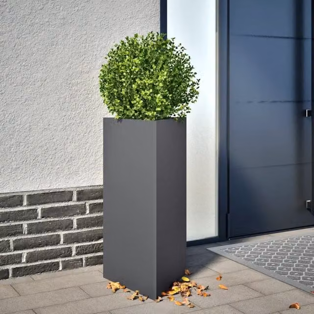 Berkfield Home Anthracite Triangular Steel Garden Planter, Black, W: 40 cm, D: 34.5 cm, H: 70 cm – 1