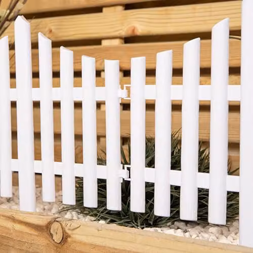 Samuel Alexander White Plastic Picket Fence Garden Edging Set with Wood Effect, 33 cm – 4