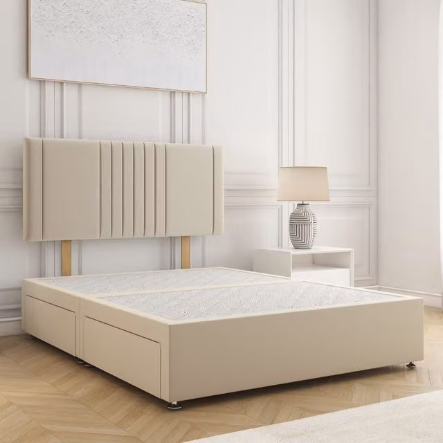 BSSPOKE Monaco Plush Velvet Divan Bed with 24 inch Headboard and 4 Drawers in Beige, Size: Double (140 x 200 cm)