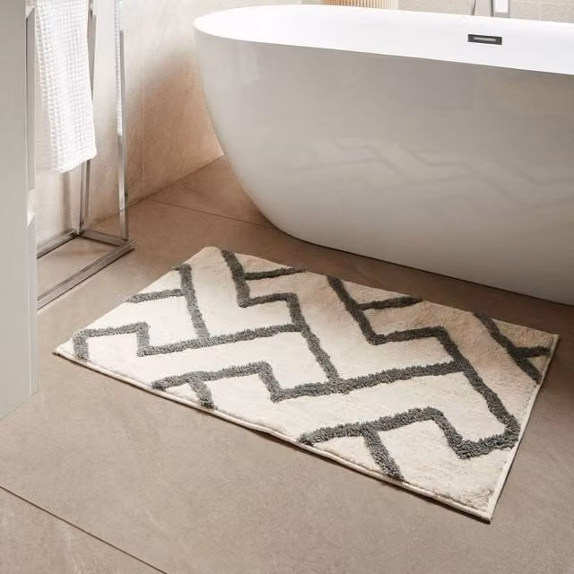Wyld and Coco Modern Geometric Bath Mat in Beige and Grey, W: 60 cm, D: 100 cm – 1