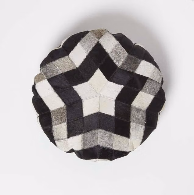 Homescapes Round Leather Cushion with Star Graphic in Brown, Cream and Black, Diameter: 45 cm