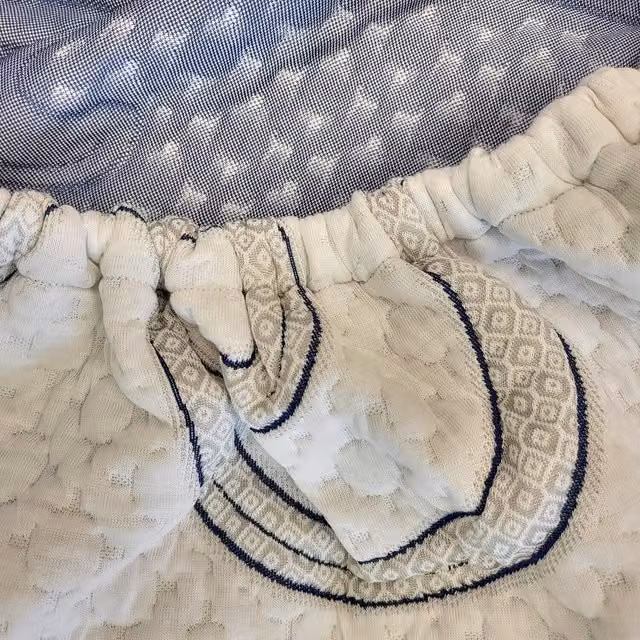 Woohoo Luxurious Print Fitted Sheet in White, Breathable and Cooling
