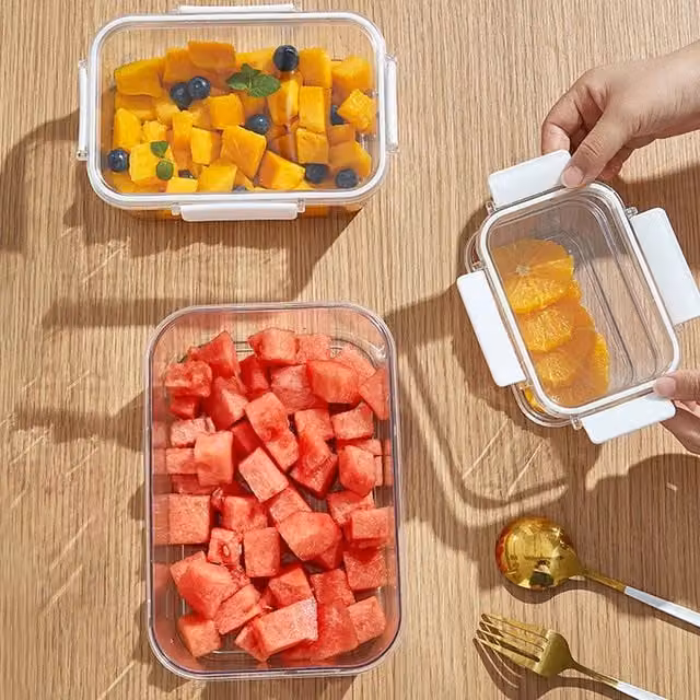 Livingandhome Leakproof Stackable Transparent Food Storage Box Set with Snap Lids, White and Transparent