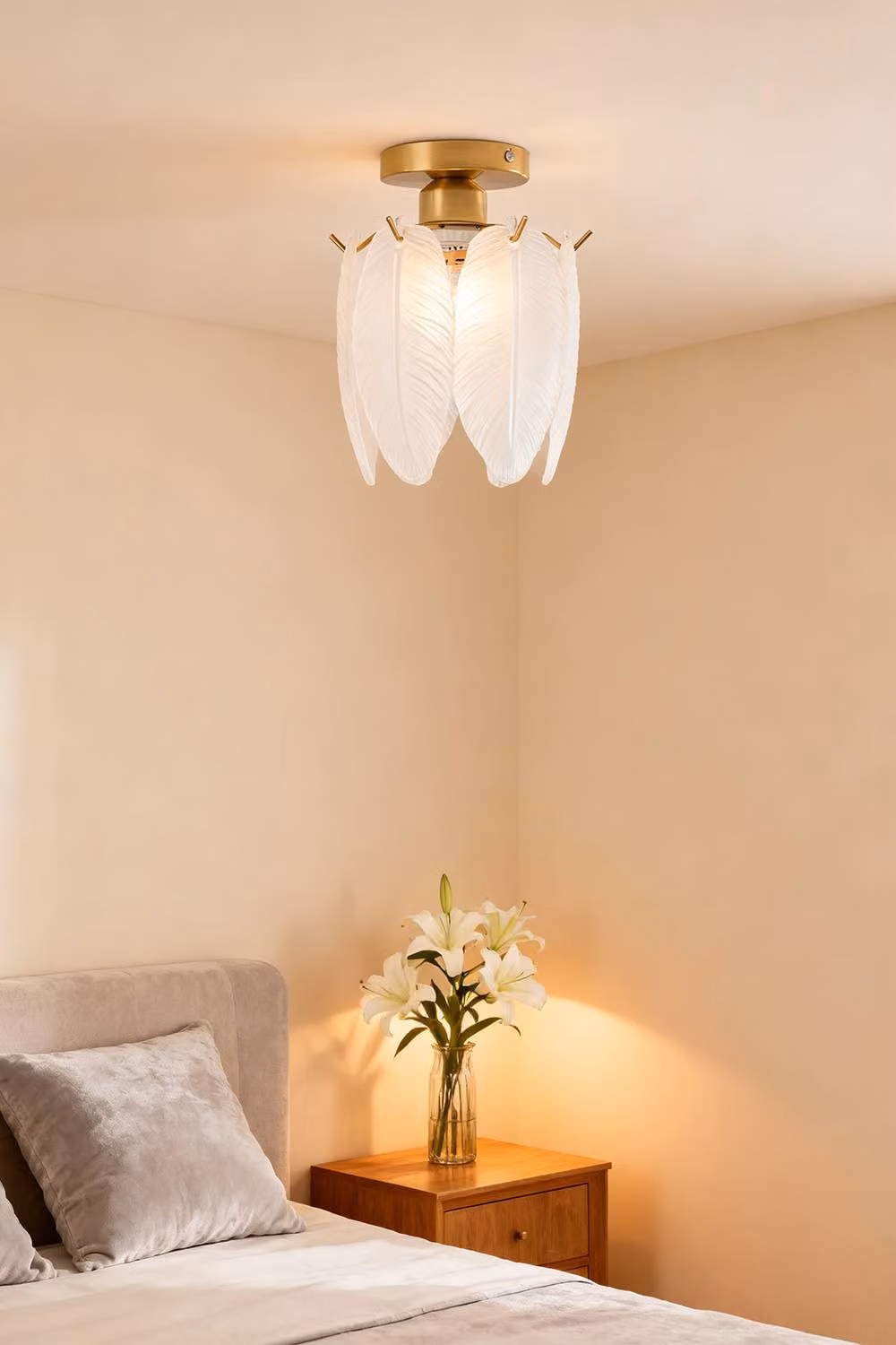Living and Home Feather Semi-Flush Mount Ceiling Light in Gold and Glass – 2