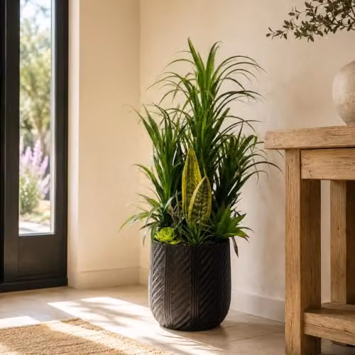 Leaf UK 107cm Green Artificial Yukka Plant in a Concrete Pot – 1