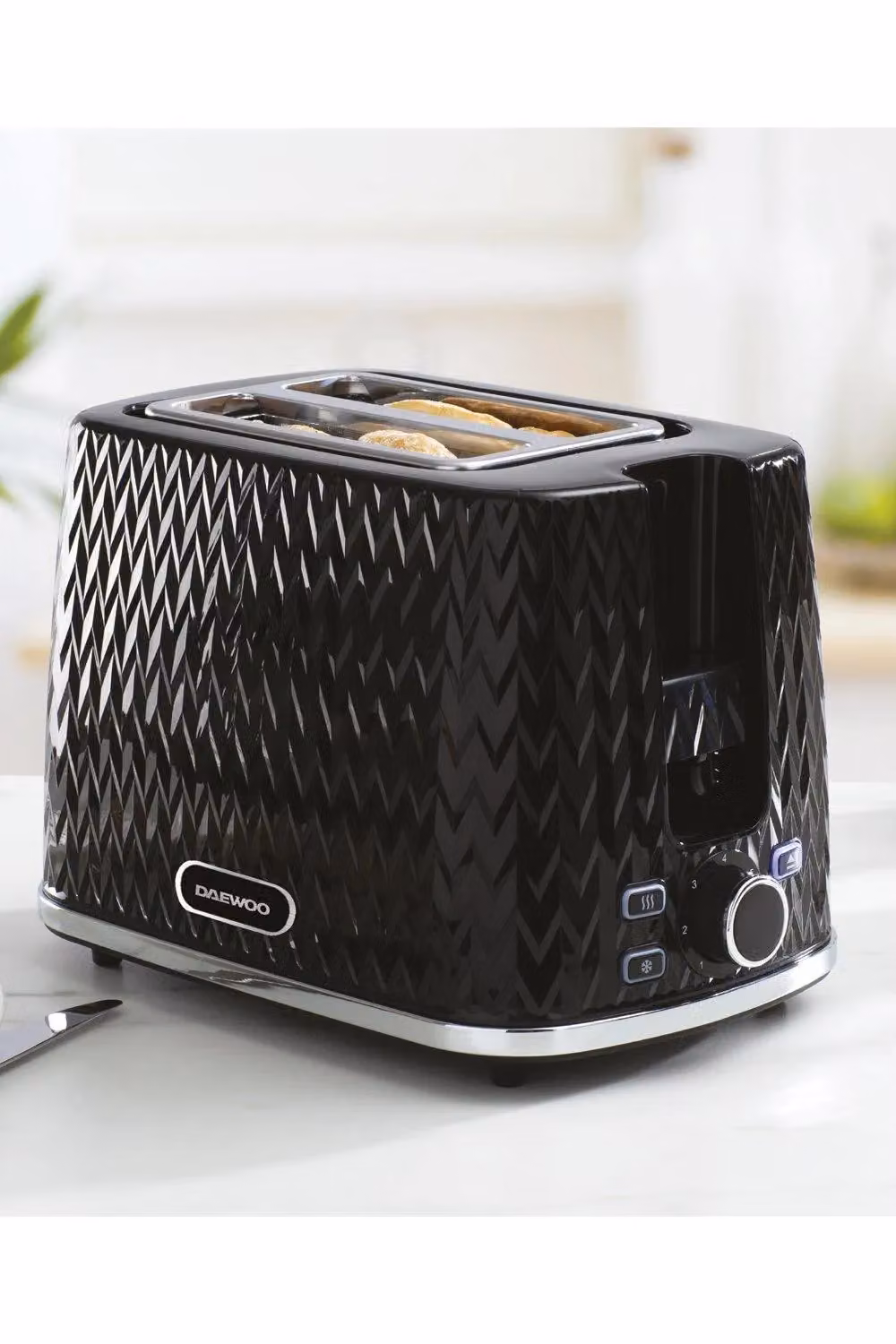 Daewoo Argyle 800W 2 Slice Toaster with Defrost, Reheat and Cancel Functions in Black – 2