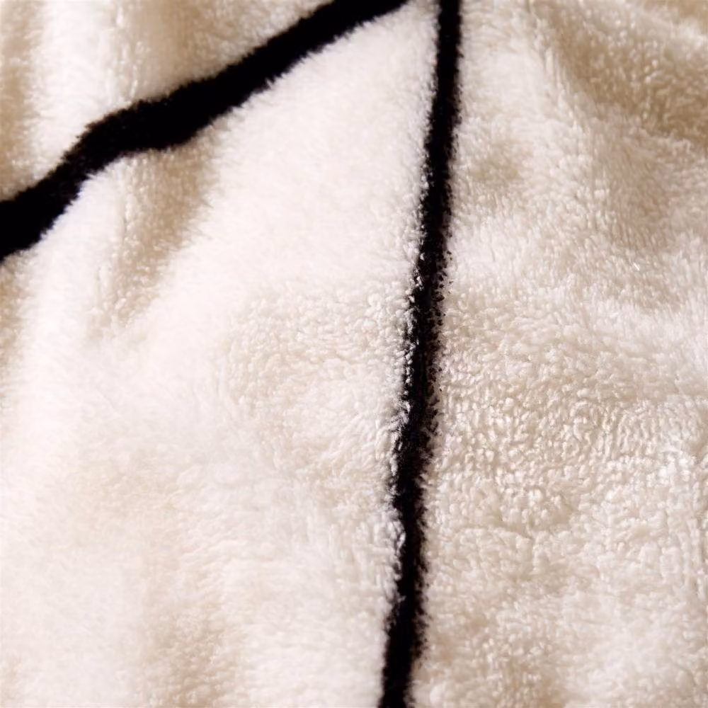 OHS Diamond Check Teddy Fleece Bedding Set in Ivory, King Size – 2