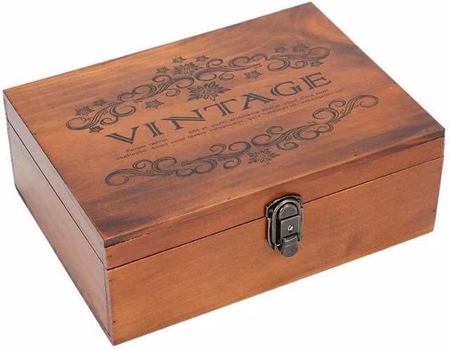 FORGEVIO Vintage Solid Wood Treasure Chest Box in Brown, W: 32 cm