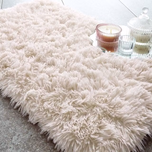 Catherine Lansfield Cuddly Super Soft Quick Drying Bath Mat, Beige, W: 80 cm, D: 50 cm
