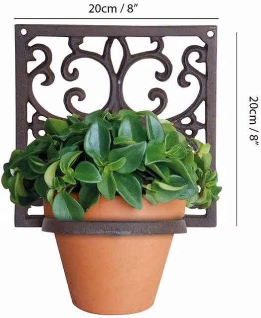 Esschert Design Classic Cast Iron Wall Mounted Single Planter Holder in Brown or Black, H: 18.29 cm x W: 15.24 cm x D: 18.29 cm – 3