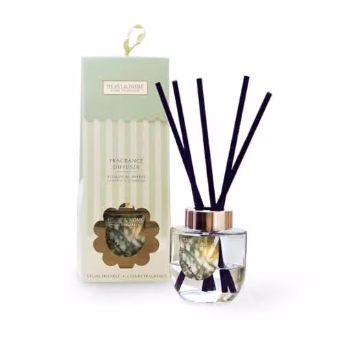 Heart and Home Botanical Breeze Reed Diffuser with Lily, Cedarwood and Eucalyptus Scent
