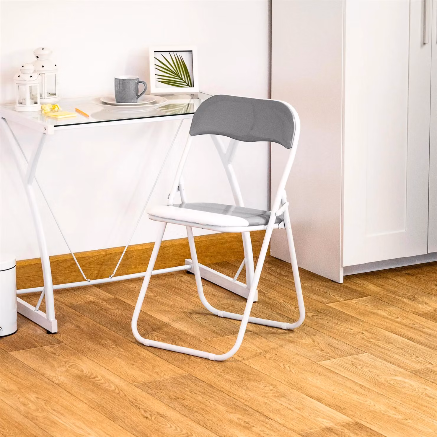 Harbour Housewares Pack of 6 Grey Padded Folding Chairs – 3