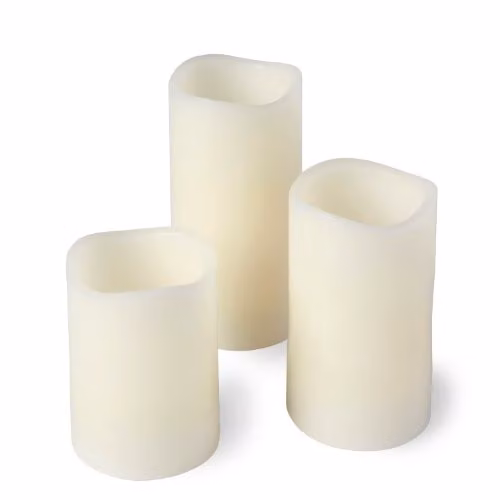 Lights4fun Set of 3 White Real Wax Battery Operated LED Pillar Candles with Timer and Flicker Effect – 5