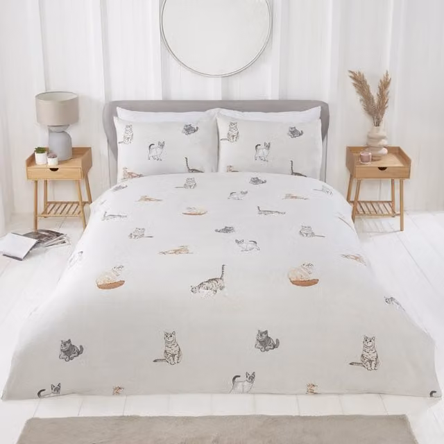 Rapport Home Reversible Animal Striped Microfibre Polyester Duvet Set with Pillowcase, Beige and Yellow, W/D/H: 90 x 200 cm