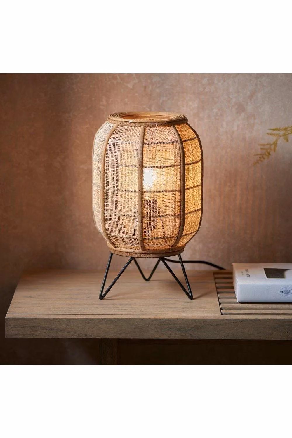 Netlighting Zaire Complete Table Lamp in Natural Linen and Bamboo with Matt Black Accents – 2