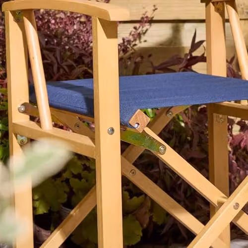 Rowlinson Ascot Folding Directors Chair in Blue with UV-Resistant Eucalyptus Wood – 2