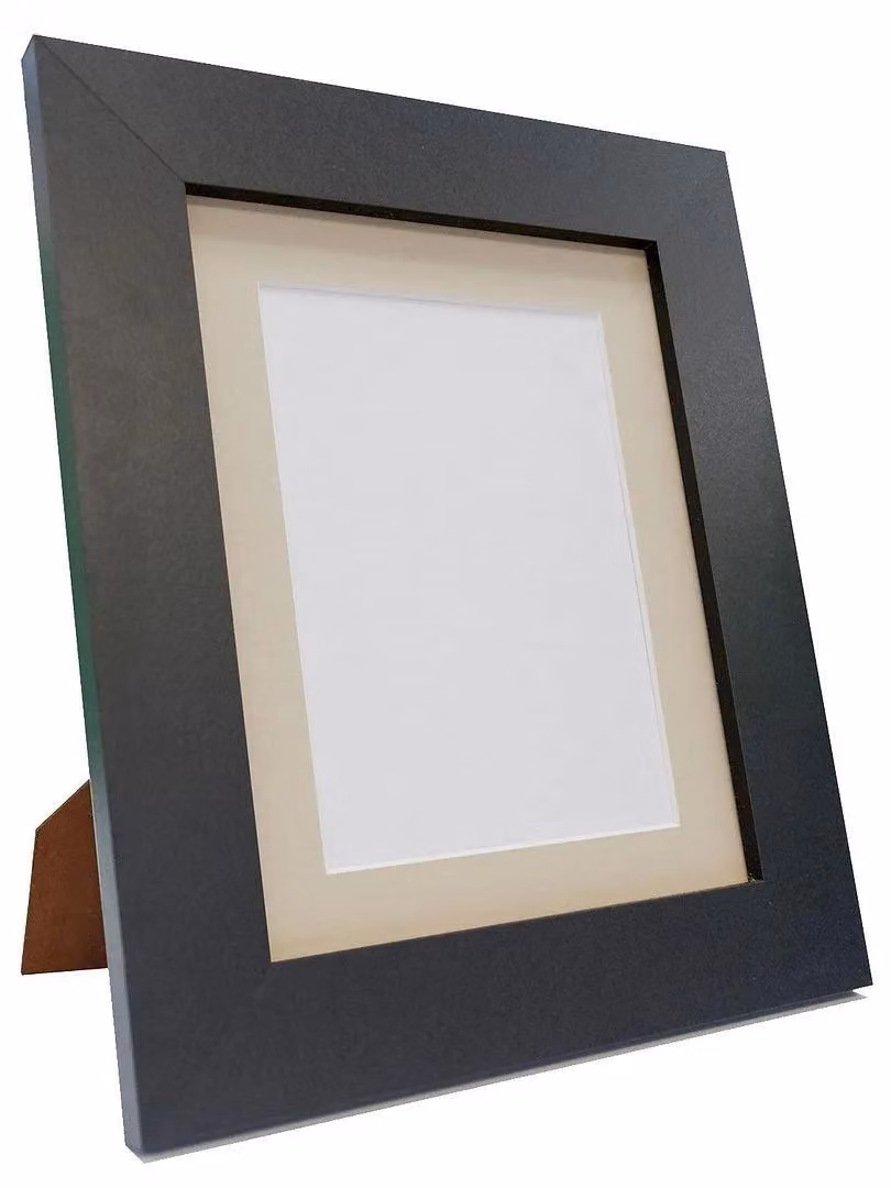 Frames & Mirrors 4U Metro Black Rectangular Picture Frame with Light Grey Mount for 7 x 5 Inch Images – 4