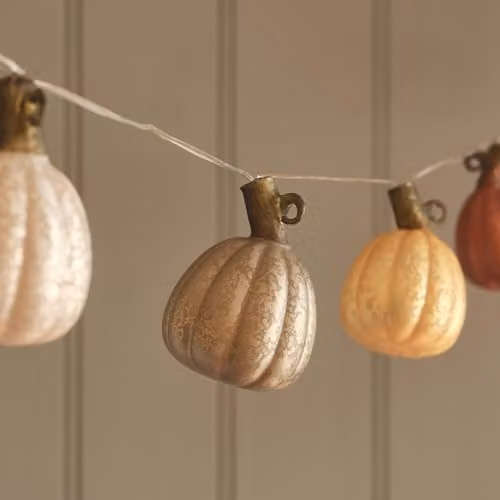 Lights4fun Glass Pumpkin String Lights with 10 Mercury Matte Pumpkins in Autumn Tones and Warm White Micro LEDs, 1.85m, Battery Operated – 2