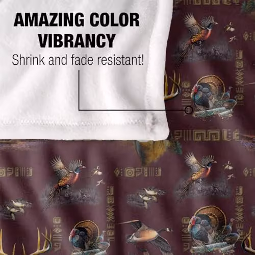 JQ Licensing Big Game Hunting Pattern Super Soft Fleece Throw Blanket, Multicolour, W/D/H: 91 x 147 cm – 3