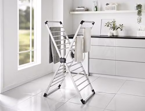 BLACK+DECKER X-Frame Folding Heated Clothes Airer in Black and Silver, W/D/H: 126 x 71 x 56.5 cm – 2