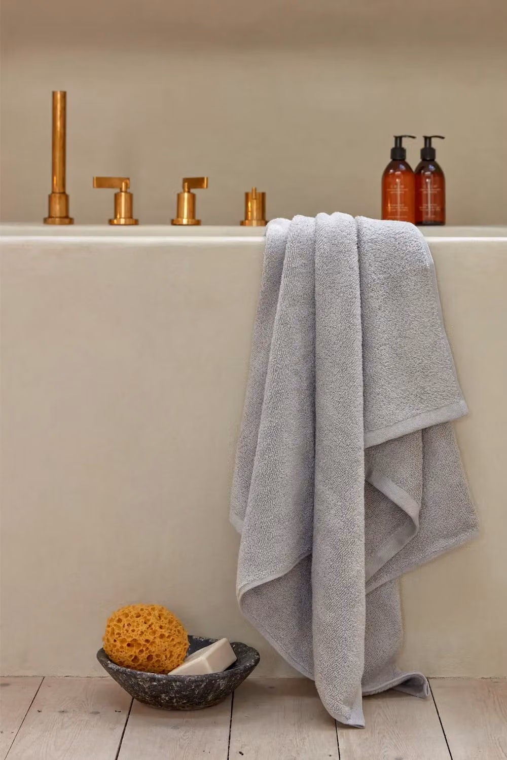 CHRISTY Cirrus 8 Piece Lightweight Fluffy Softloft Cotton Towel Bale in Light Grey – 2