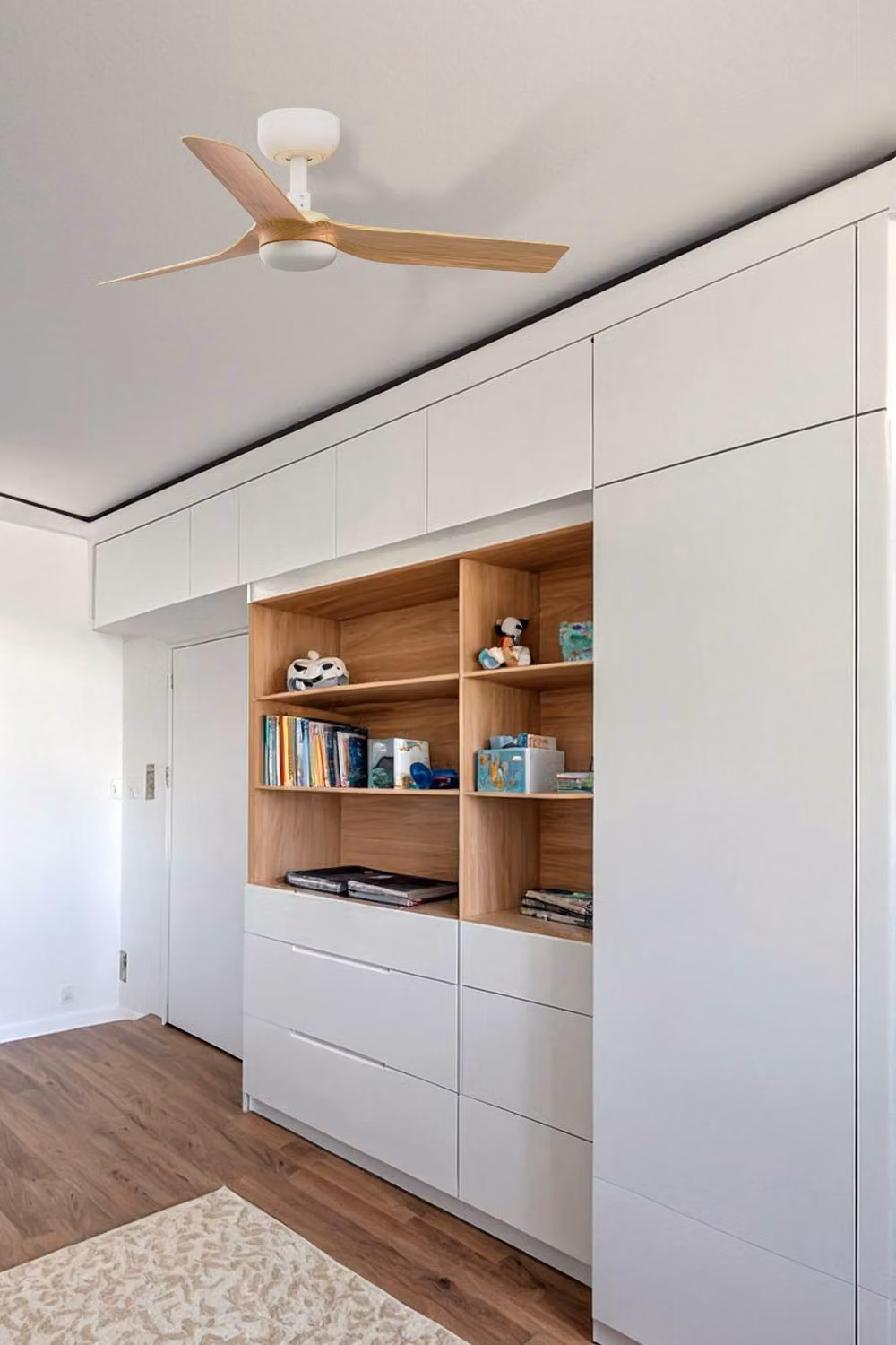 Faro Lab Netlighting Mini Punt Small 3 Blade Ceiling Fan with LED and Tuya Smart System in Matt White and Light Brown Wood Finish – 2