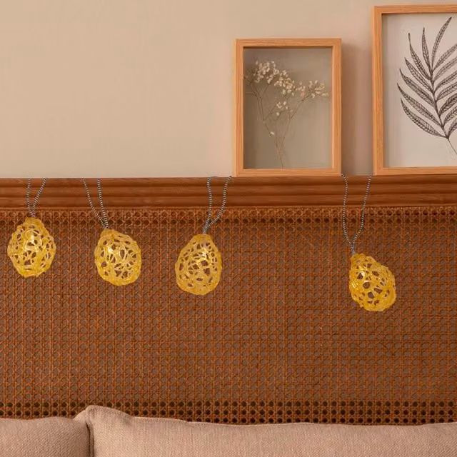 Lighting Collection Amberglow Solar LED Outdoor String Lights in Amber with Warm White Dusk Sensor