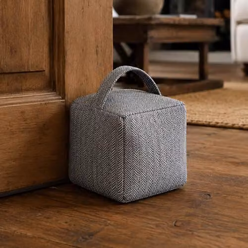 Oypla Pack of 2 Grey Herringbone Fabric Heavy Weighted Cube Door Stops with Handle W/D/H: 16 x 16 x 16 cm – 3