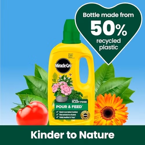 Miracle-Gro Pour and Feed Liquid Plant Tonic for Lawns, 1 l – 5