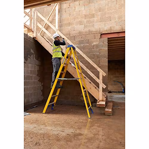 Werner 8-Tread Fibreglass Stepladder in Yellow – 2