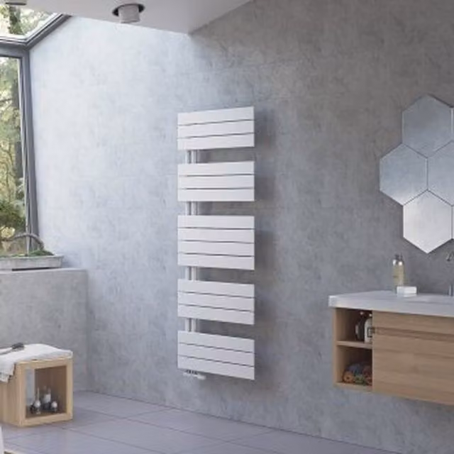 Agadon Panio UP White Steel Towel Radiator, W: 60 cm, H: 149.5 cm