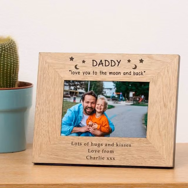 Uniqueful Men's Personalised Daddy Love You To The Moon Wood Frame, Brown, W/H: 15 x 10 cm