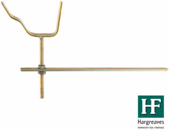 Hargreaves Premier Cast Iron Notts Ogee Gutter Rise and Fall Bracket, 115mm, Silver