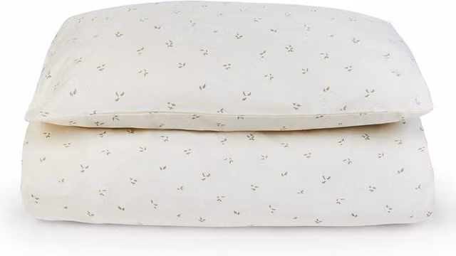 Avery Row Organic Cotton Cotbed Bedding Set in White with Nettle Floral Design – 1